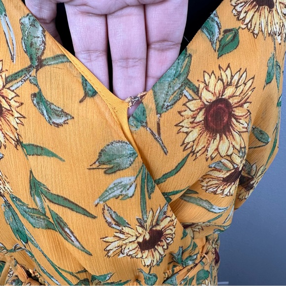 LC Lauren Conrad Strappy Tiered Yellow Sunflower Midi Dress Womens XL Floral - Picture 4 of 16